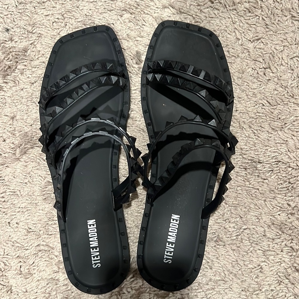 Steve Madden studded sandals size 9